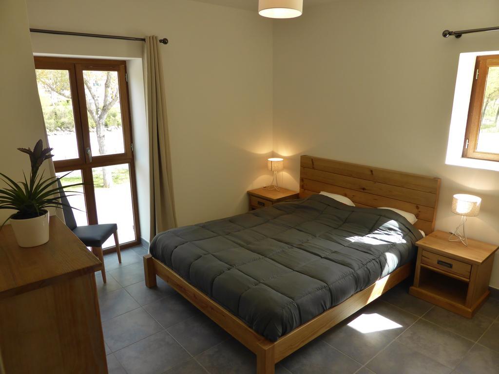 Camping Lou Gourdan Puget-Théniers Exterior foto